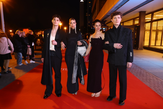 FOTO: Své dny teď tráví těžkou manuální dřinou na stavbě.