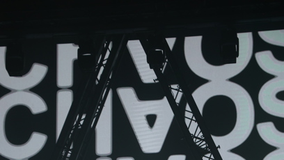 FOTO: Adam Mišík byl nepřehlédnutelný.