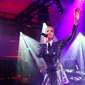 Dara Rolins to rozjela na Plese v Intru