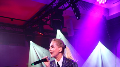 FOTO: Dara Rolins vystoupila na Plese v Intru.