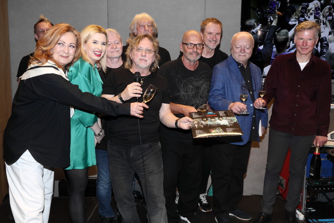 FOTO: Křest CD Dalibora Jandy. – stránka 8