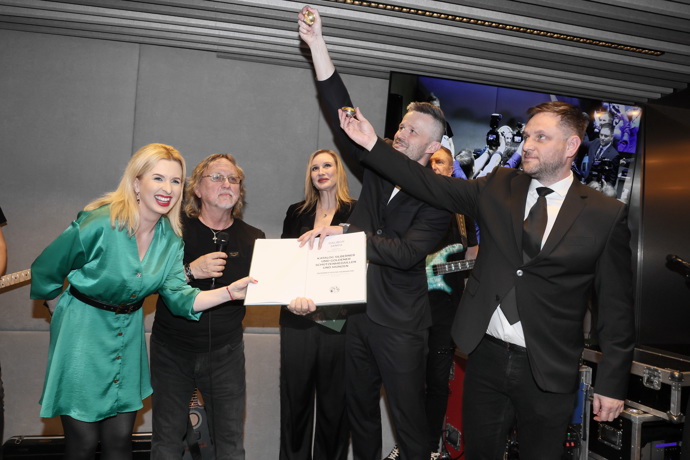 FOTO: Dalibor Janda slavil 40. výročí od vzniku prvního alba. – stránka 10