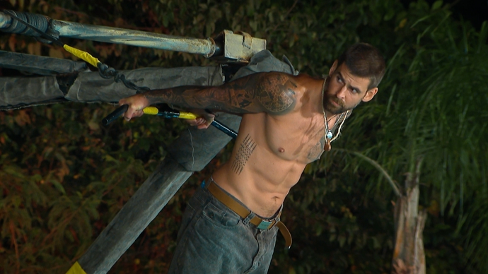 FOTO: Adam Chlpík v duelu. – stránka 13