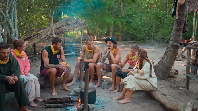 FOTO: První ráno v kmeni Padouchů v novém složení. – stránka 5