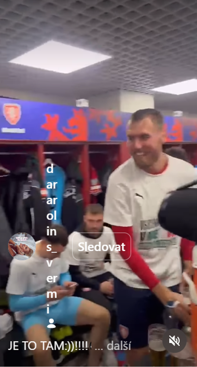 FOTO: V šatně národního týmu bylo veselo. – stránka 3