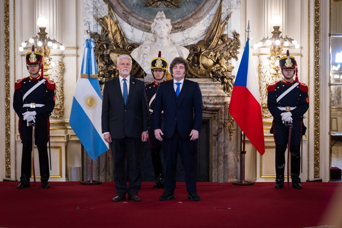 FOTO: Petr Pavel s argentinským prezidentem. – stránka 3