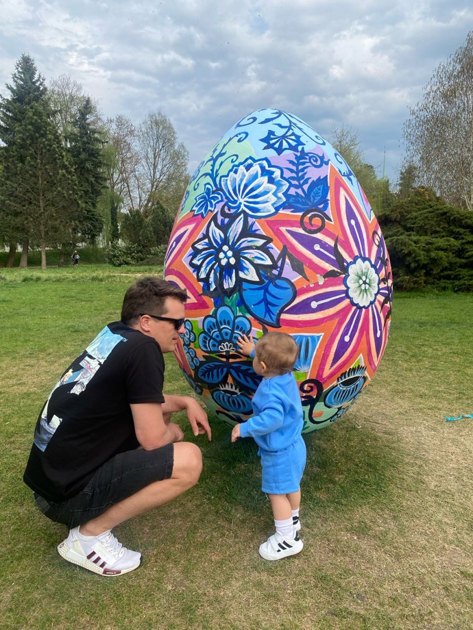 FOTO: Julian Záhorovský se snoubenkou Terezkou a se synem. – stránka 3