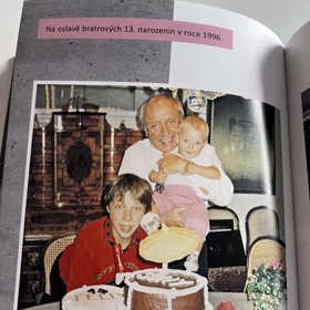 Narozeninová oslava bratra Felixe a Anička jako malé miminko. 