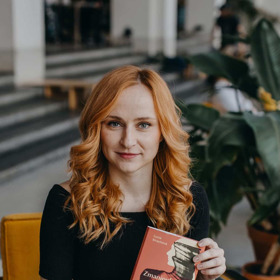 Lucie Strachová napsala o svém působení v kutnohorské sektě knihu. 