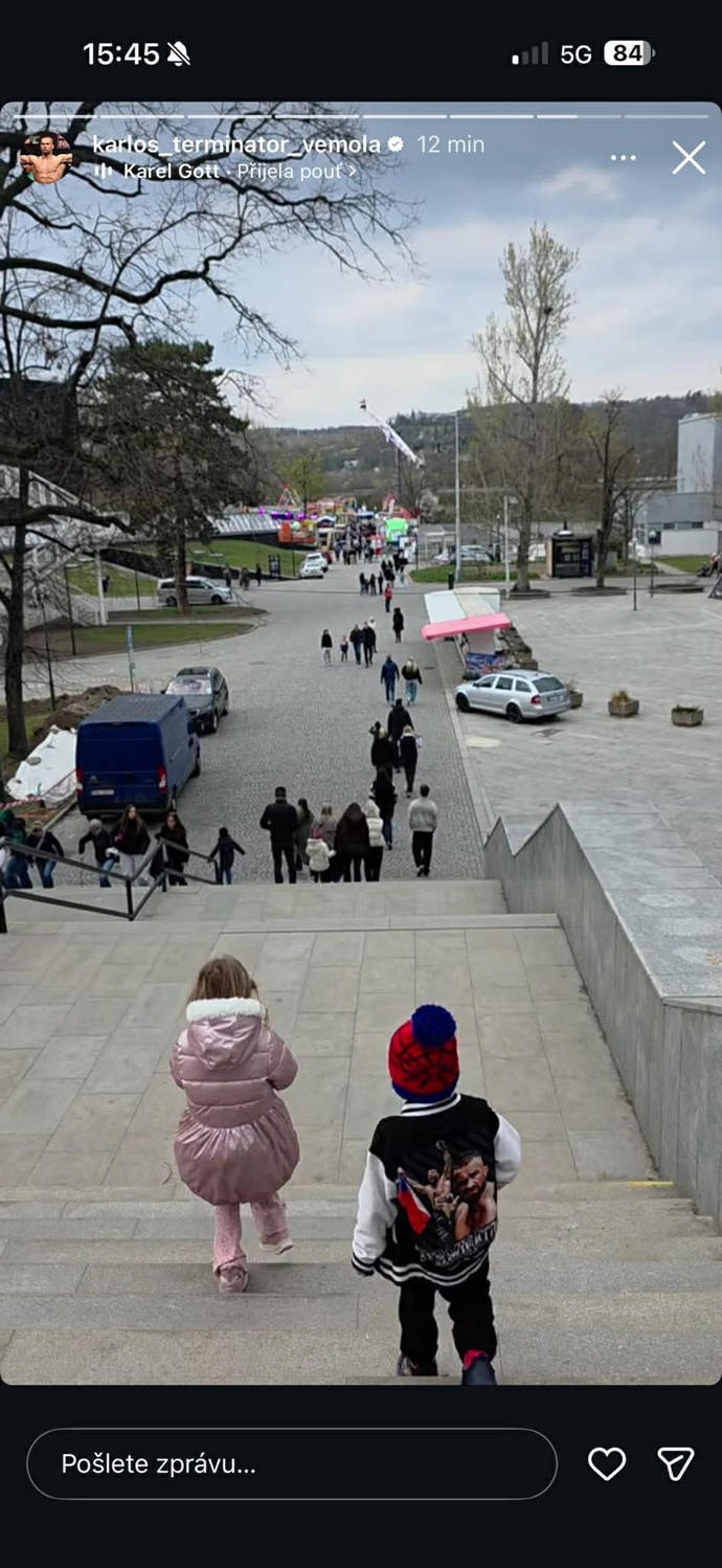 FOTO: Karlos Vémola vzal děti na Matějskou pouť.