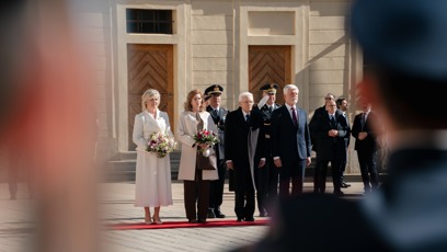 FOTO: Prezident Petr Pavel s první dámou přivítalina Hradě italského prezidenta Sergio Mattarella s jeho dcerou.