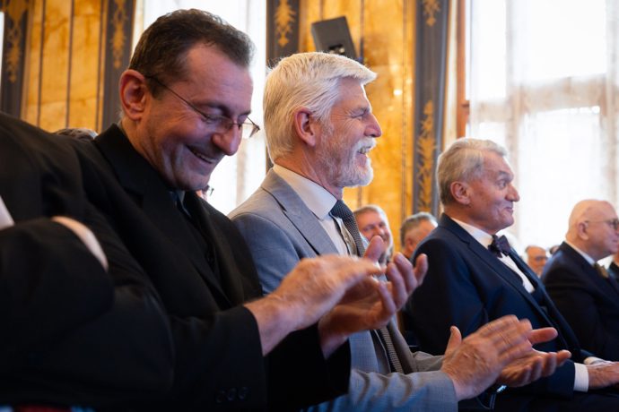 FOTO: Ondřej Vetchý byl z ceny dojatý. – stránka 4