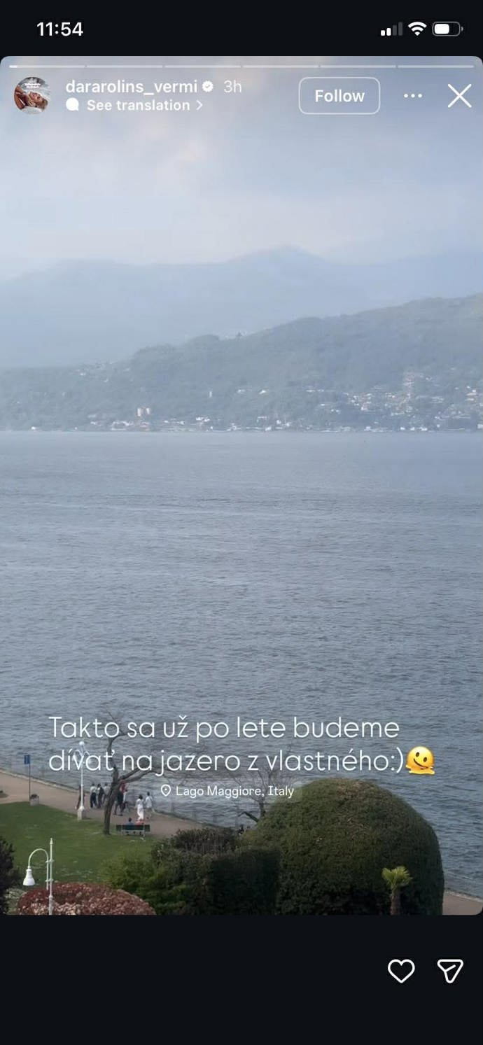 FOTO: Dara Rolins zveřejnila záběry se stavení.