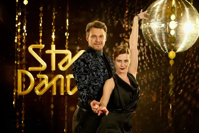 FOTO: Vojtěch Dyk a Catharina Málek. – stránka 47