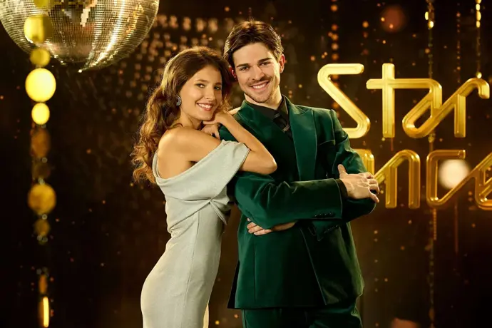 FOTO: Sara Sandeva a Daniel Makovec. – stránka 45