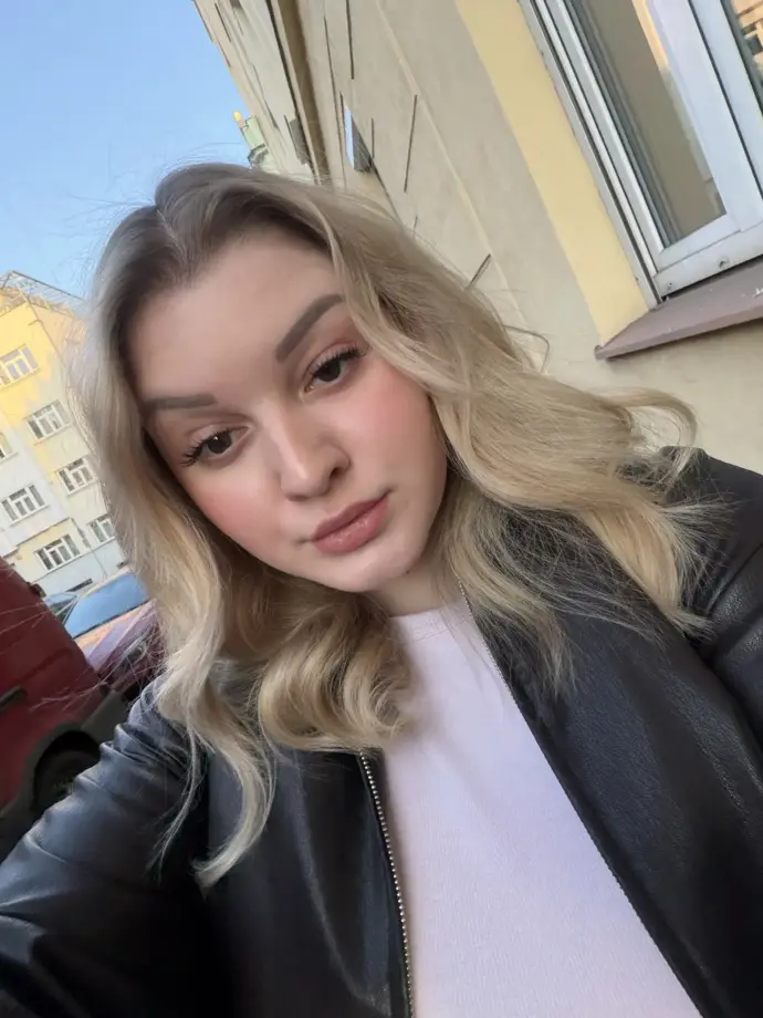 FOTO: Nikola Pařízková pracuje jako sestřička na dětské neurologii. – stránka 2