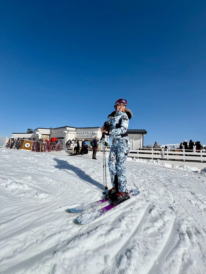 FOTO: Lyžařskou sezónu zakončila velmi stylově. – stránka 1