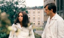 KVÍZ: Hudečková kvůli Sanitce sekla s herectvím. Poznáte retro seriál podle fotky?