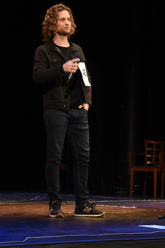 FOTO: Tomáš Löbl před proměnou. – stránka 7