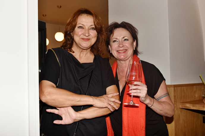 FOTO: Ilona Svobodová a Zlata Adamovská jsou nejen kolegyně, ale také kamarádky. – stránka 1