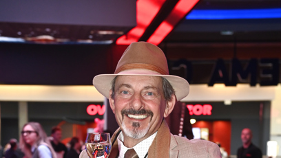 FOTO: Otakar Brousek mladší je elegán.