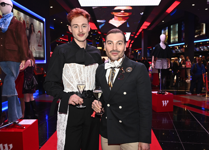 FOTO: Sam Dolce na premiéře Ďábel nosí Pradu 2. – stránka 21