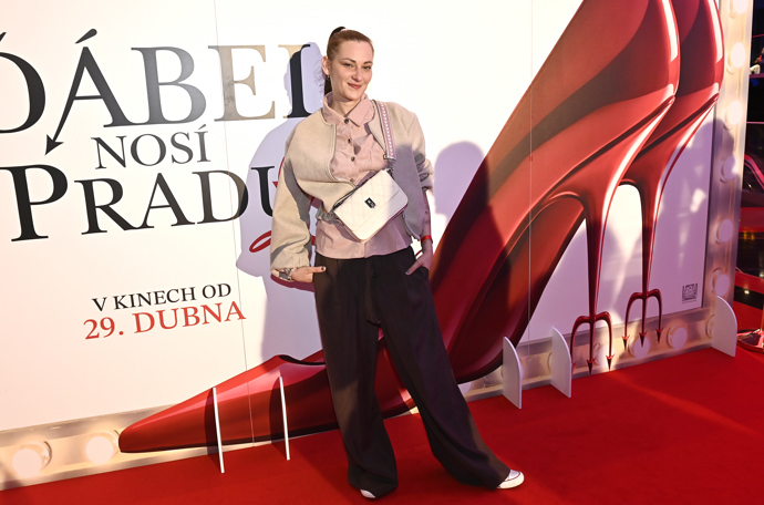 FOTO: Bára Jánová outfit nevychytala. – stránka 19