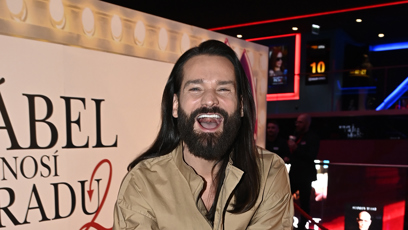 FOTO: Kadeřník slavných, Michal Zapoměl, na premiéře Ďábel nosí Pradu 2.