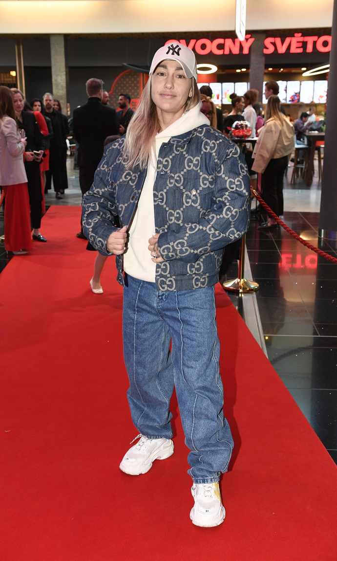 FOTO: Bára Mlejnková na premiéře Ďábel nosí Pradu 2. – stránka 11