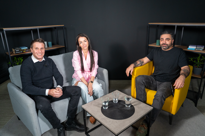 FOTO: extra host Agáta Hanychová, Miroslav Dopita foto 01 – stránka 6