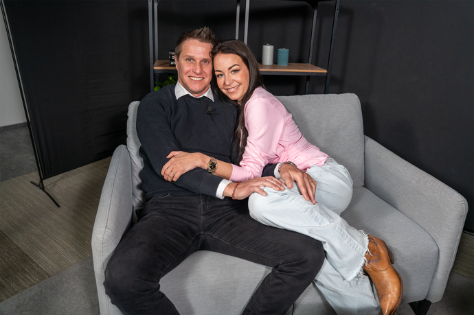 FOTO: extra host Agáta Hanychová, Miroslav Dopita foto 02 – stránka 5