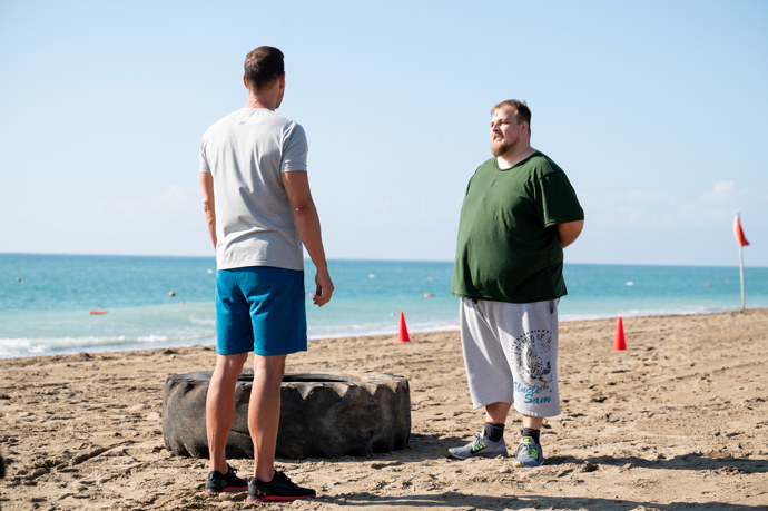FOTO: Během prvního tréninku na bootcampu se však objevují signály, že ne vše zřejmě půjde tak hladce. – stránka 122