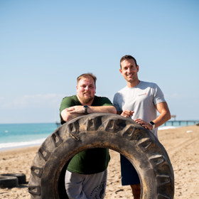 Matěj s trenérem Martinem Košťálem.