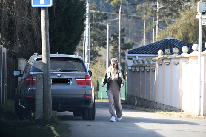 FOTO: Lela Ceterová vyfocena po rozchodu s Karlosem. – stránka 3