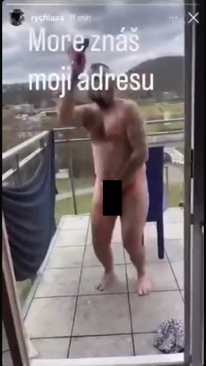 FOTO: Leo Beránek zcela nahý tancoval na písničku od Ektora s názvem Pull Up. – stránka 23