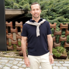 Na první tiskové konferenci měl náš tenista dobrou náladu. 