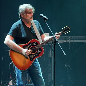 Zpěvák kapely Kamelot Roman Horký. 