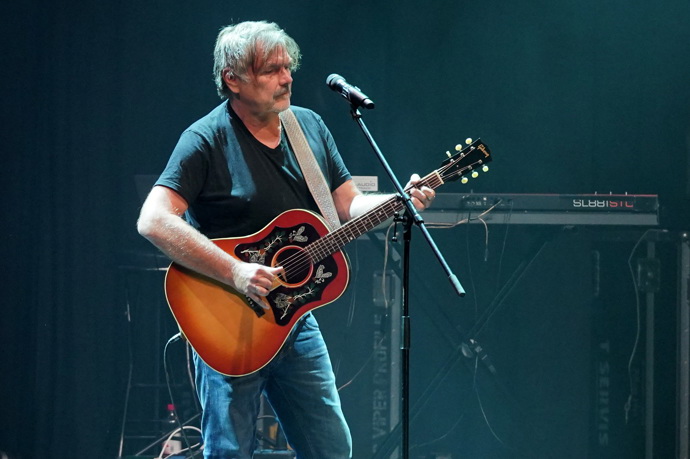 FOTO: Zpěvák kapely Kamelot Roman Horký. – stránka 4