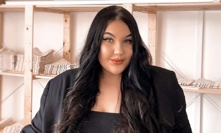 Denisa se ve svém věku může pyšnit úspěšnými podniky, které vlastní.