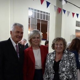 Eva Pavlová do českého domu v Buenos Aires oblékla barvy české vlajky.