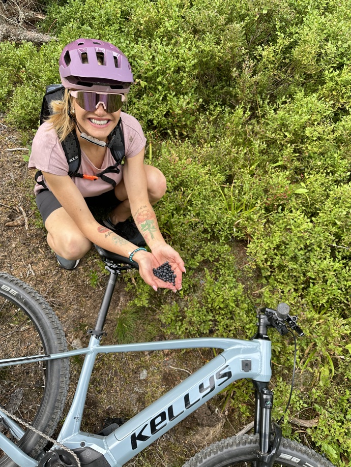 FOTO: Bývalá biatlonová královna si umí vyjížďky zpříjemnit. – stránka 2