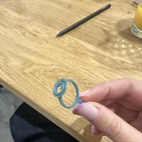 3D model se pak vytiskne do voskové podoby, aby bylo vidět, jestli návrh může fungovat i ve skutečnosti.