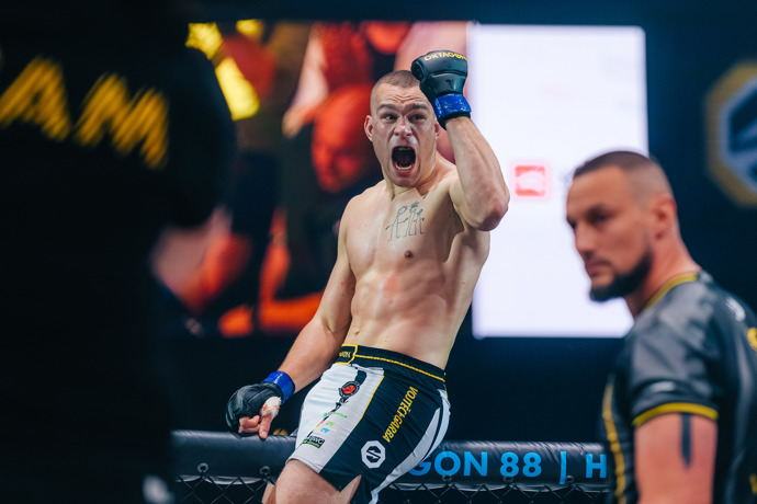 FOTO: Vojtěch Garba vyhrál. – stránka 4