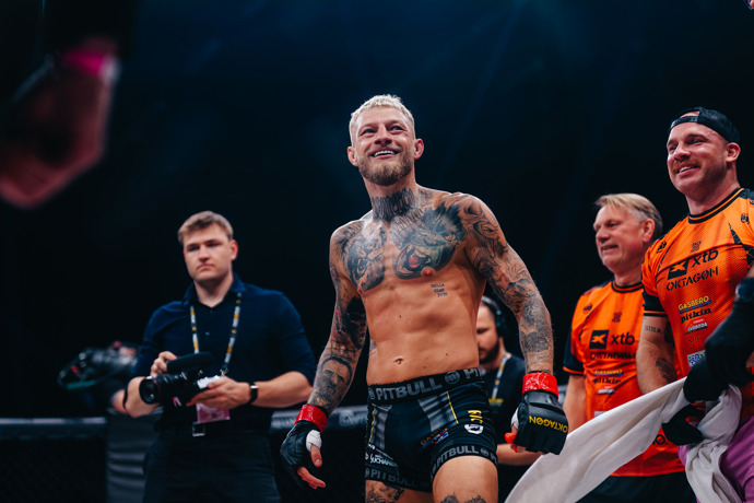 FOTO: Radek Roušal zápas vyhrál. – stránka 4