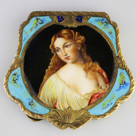 Sběratelská stříbrná pudřenka s malovaným víčkem z Itálie kolem r.1920, Czech Antiques, 24 000 Kč