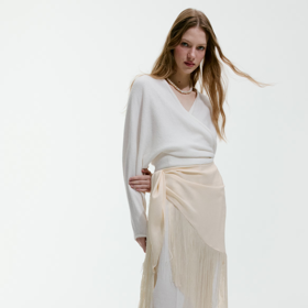 Šál s třásněmi, H&M, 739 Kč
