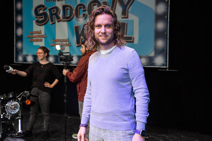 FOTO: Herec Tomáš Löbl. – stránka 6