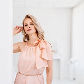 Meruňkové hedvábné šaty, LUCIE MARIM, 12900 Kč