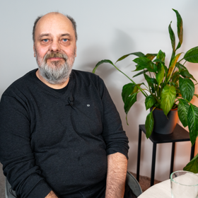 Scenárista Petr Jarchovský navštívil talkshow Na kafeečko. 