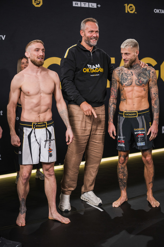 FOTO: Radek Roušal se soupeřem a promotérem Ondřejem Novotným. – stránka 8